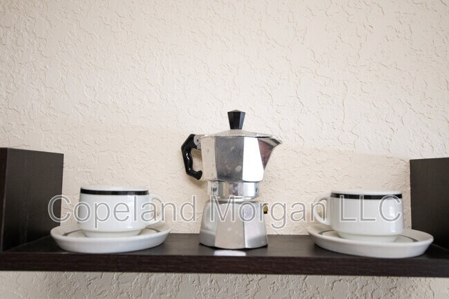 Building Photo - 1000 Cove Cay Dr