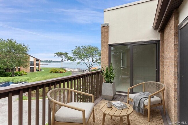 Building Photo - 55 Waters Edge