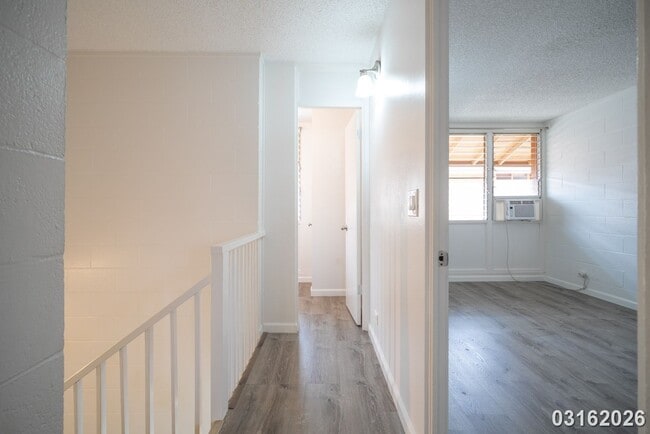 Building Photo - 1158 Hoola Pl