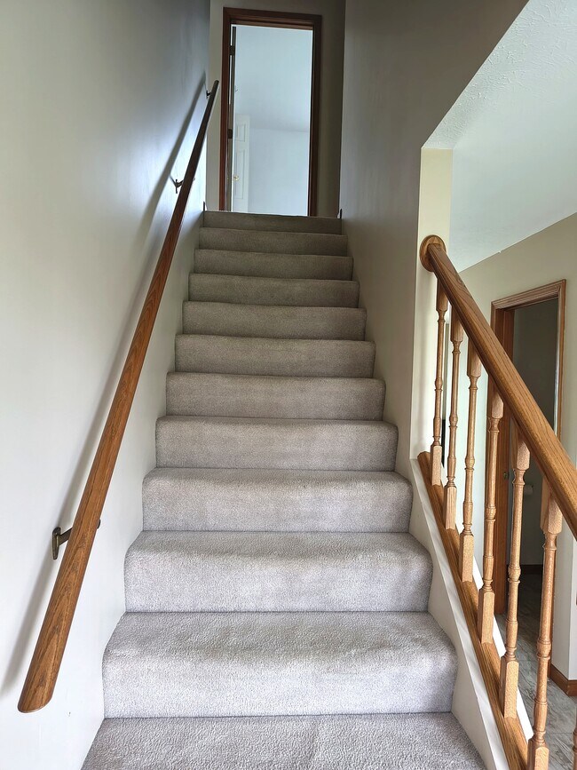 Building Photo - 52212 Evard Dr