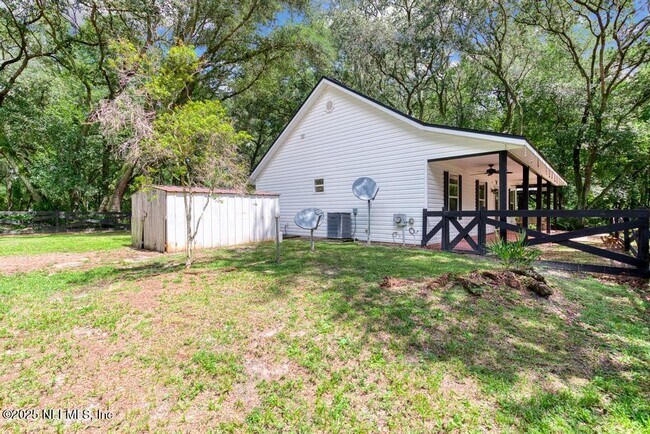 Building Photo - 8223 Hardwood Landing Rd