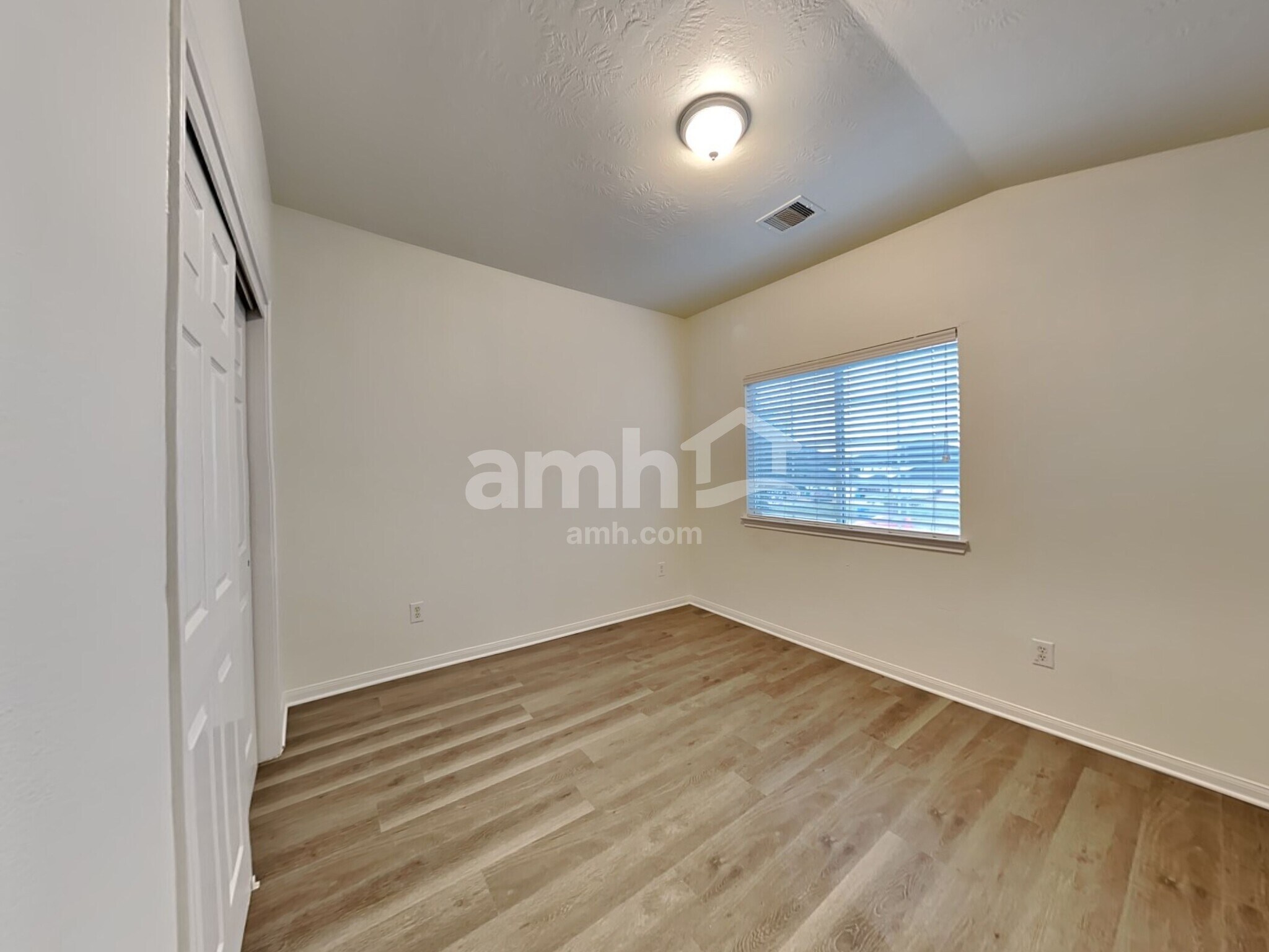 Building Photo - 19414 Dry Canyon Ct