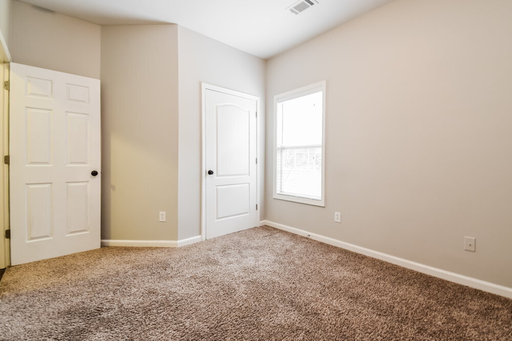 Building Photo - 1820 Towne Park Dr