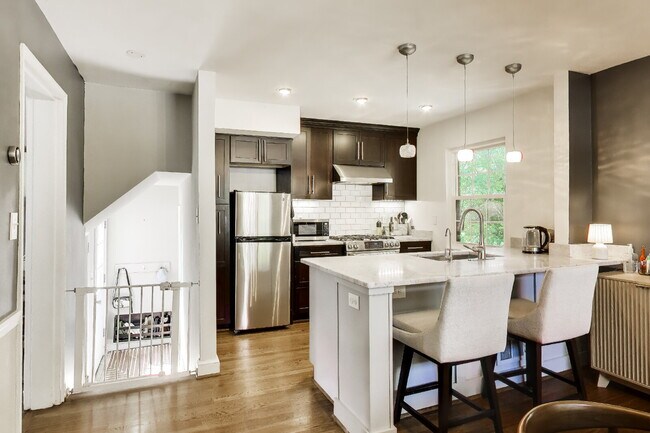 Building Photo - Classic Brick Colonial in the Heart of Berkshire