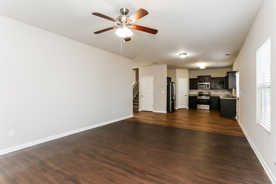 Building Photo - 4059 Clay Ct SE