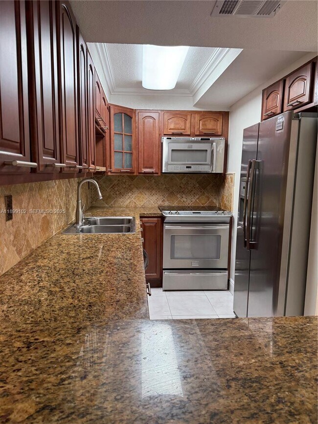 Building Photo - 14362 SW 96th Ln