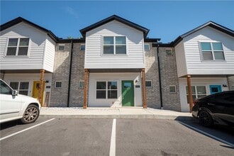 Building Photo - 1156 N Pink Ter