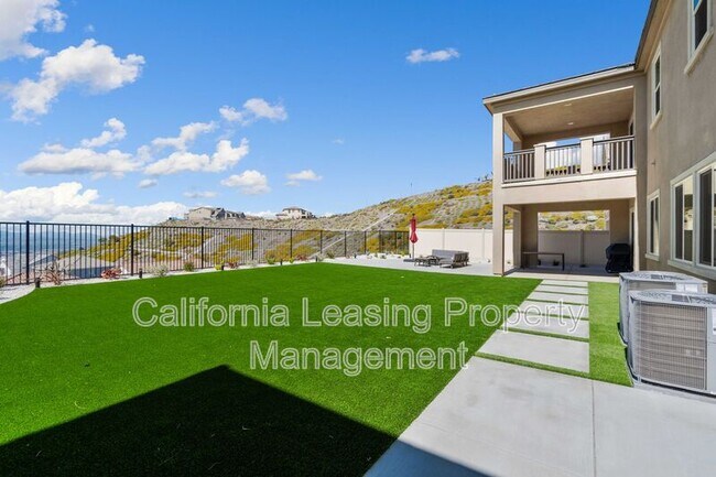 Building Photo - 28649 Windbreak Tr