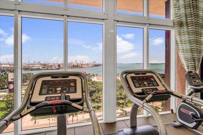 Building Photo - 50 Biscayne Blvd