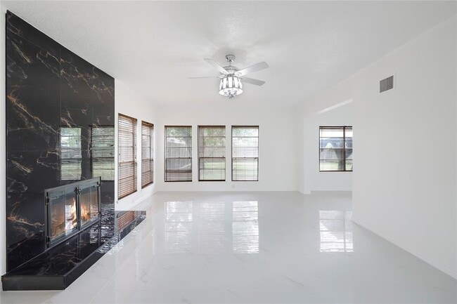 Primary Photo - 21459 Park Timbers Ln