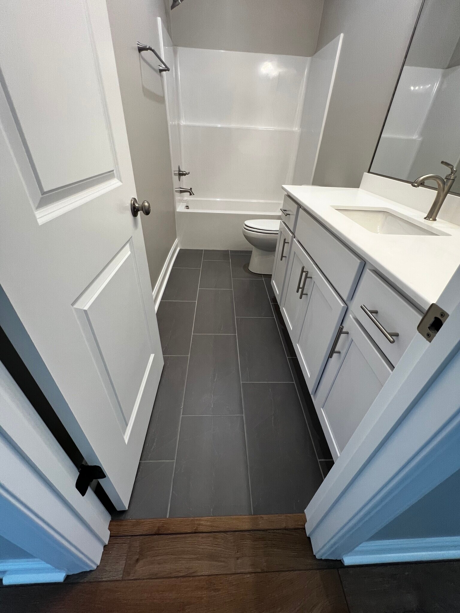 Building Photo - 809A Sarah Rebecca Dr