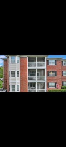 2nd floor screened porch - 1443 Cambridge Lakes Dr