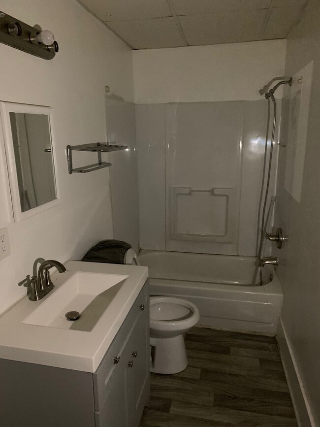 Building Photo - 1711 Pulte St