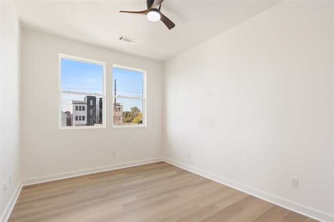 Building Photo - 3011 Truxillo St