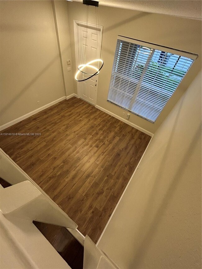 Building Photo - 9980 E Villa Cir