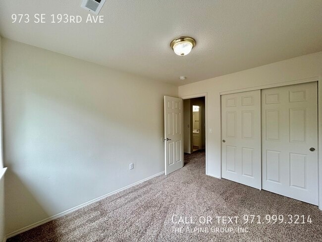 Building Photo - 973 SE 193rd Ave