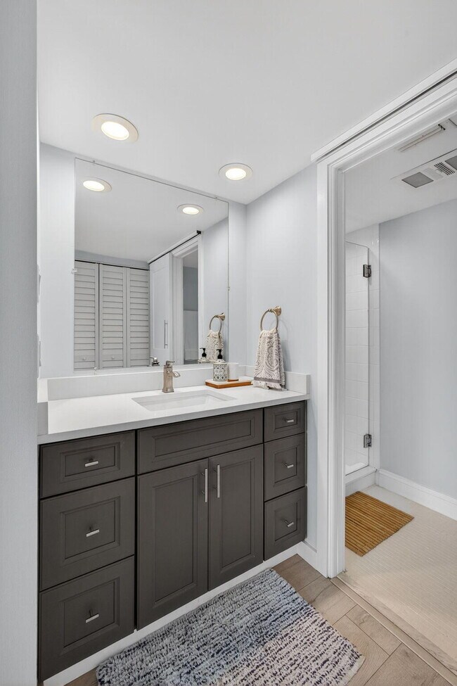 Building Photo - 100 Paradise Harbour Blvd