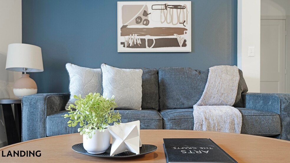 Building Photo - 2825 Main St