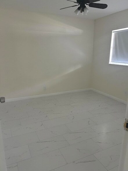 Building Photo - 1 US-1