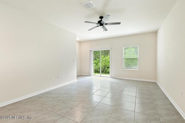 Building Photo - 170 Pasadena Dr
