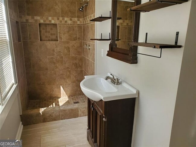 Building Photo - 160 Tyus Carrollton Rd