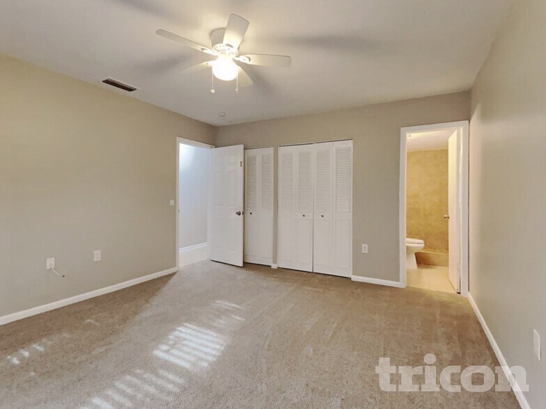 Building Photo - 311 E Windhorst Rd