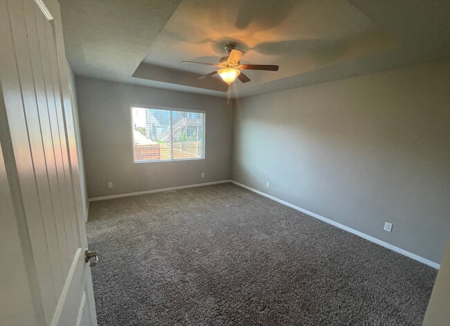 Building Photo - Beautiful 3 Bedroom In Whitetail Creek!!