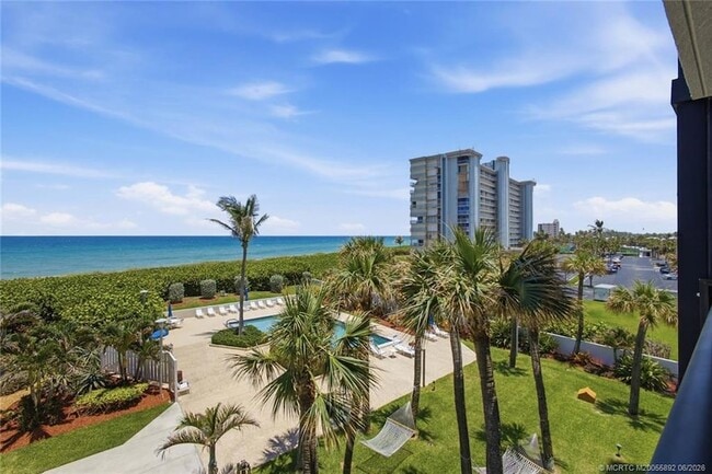 Building Photo - 10410 S Ocean Dr