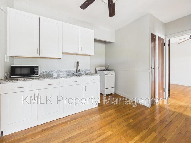 Building Photo - 1346 Kenilworth Ave