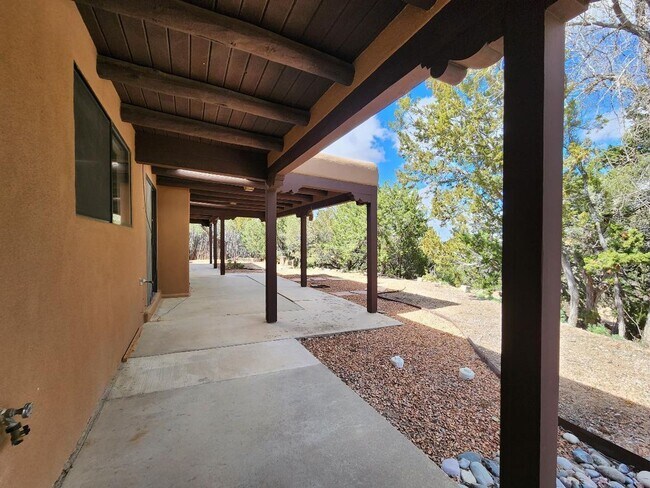 Building Photo - 1207 Cll Luna