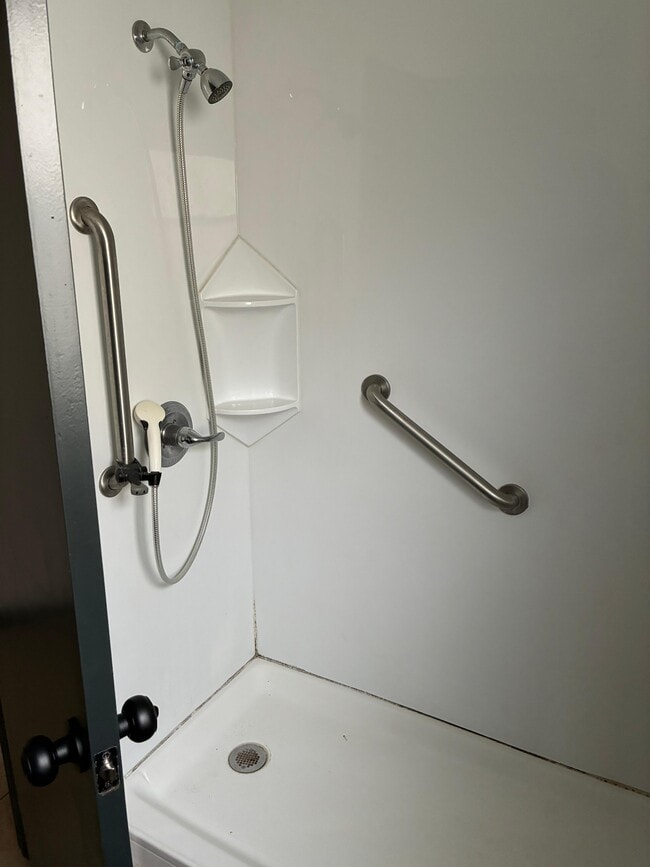 Building Photo - 189 E Prospect St