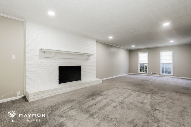 Building Photo - 535 Westbridge Dr
