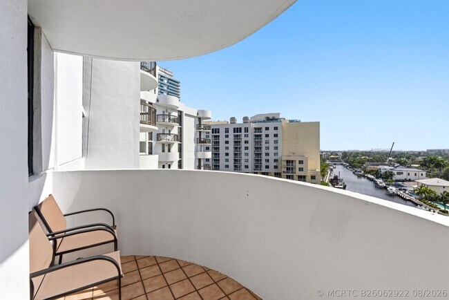 Building Photo - 1361 S Ocean Blvd