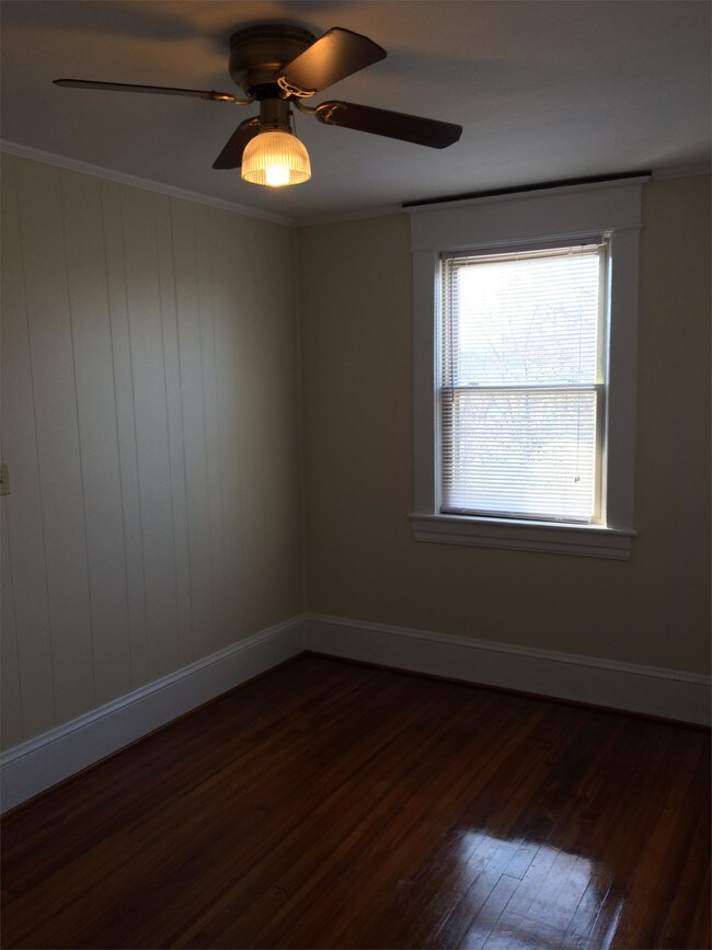 Building Photo - 1622 Hamilton Terrace SE