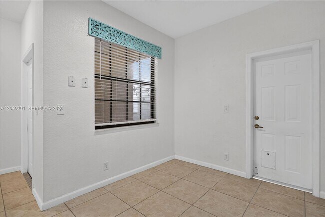 Building Photo - 3969 Orange Tree Ln