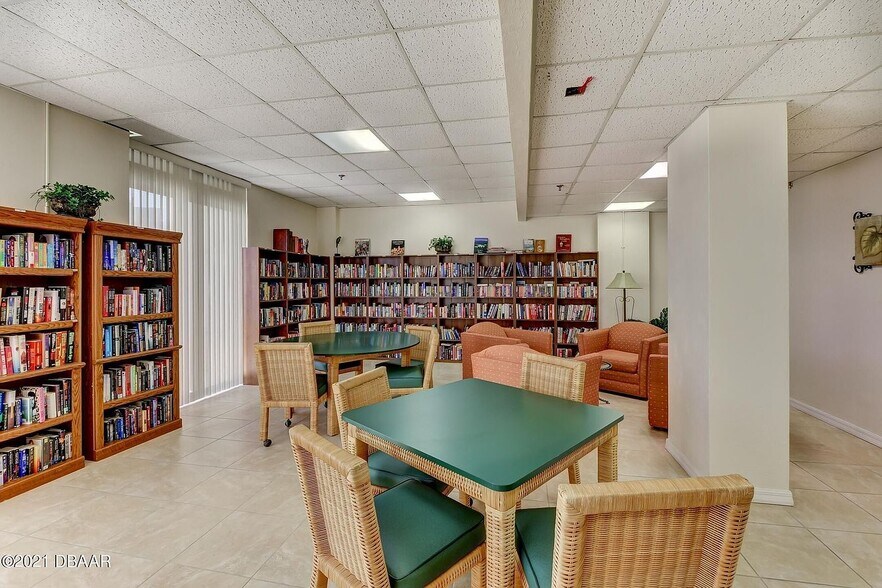 Library - 1 Oceans West Blvd