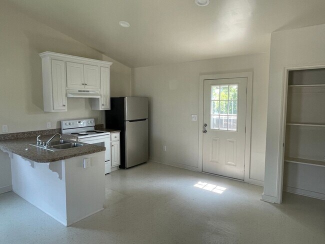 Building Photo - 3600 Citation Ct