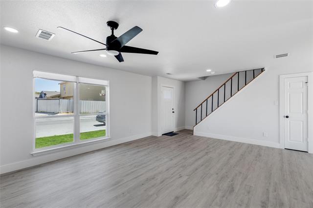 Building Photo - 2025 Red Cloud Dr