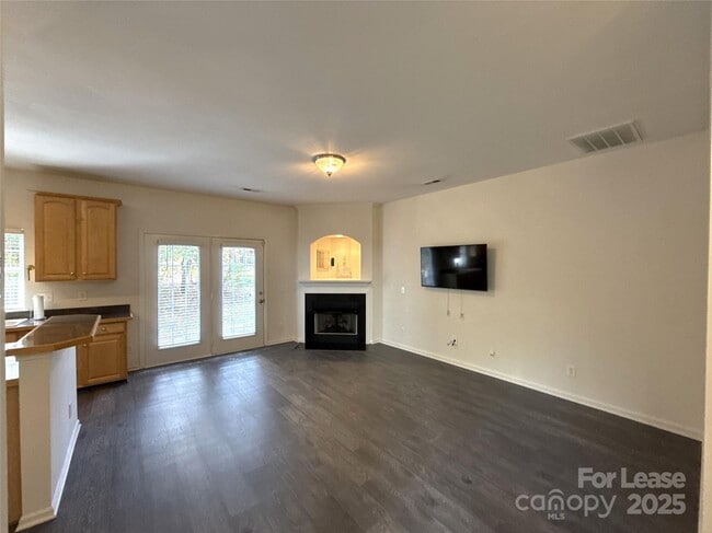 Building Photo - 10777 Essex Hall Dr