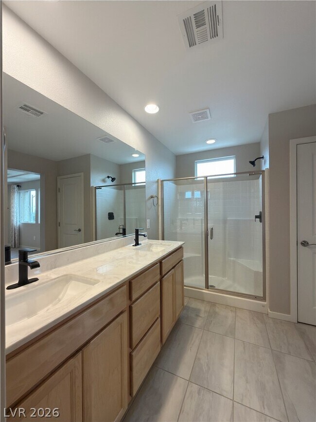 Building Photo - 6622 Palm Branch St