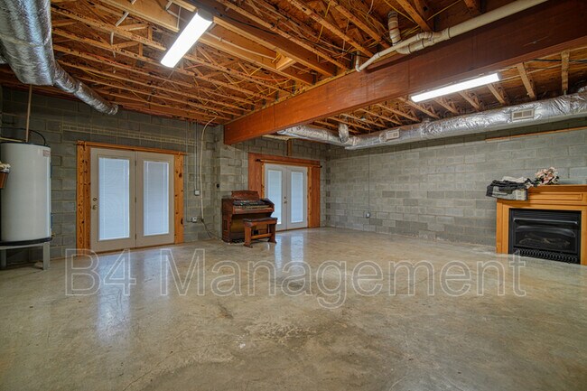 Building Photo - 336 Dancing Water Dr
