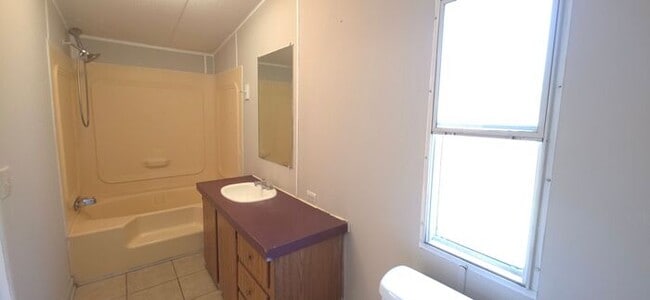 Building Photo - Spacious Dacula Mobile Home