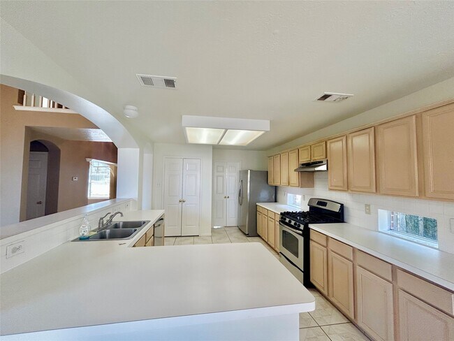 Building Photo - 12422 Glenleigh Dr