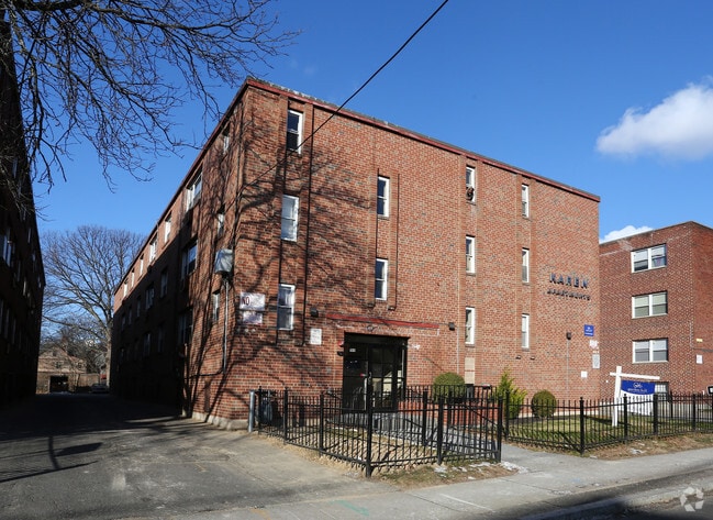 Building Photo - Garden Hill Apartments