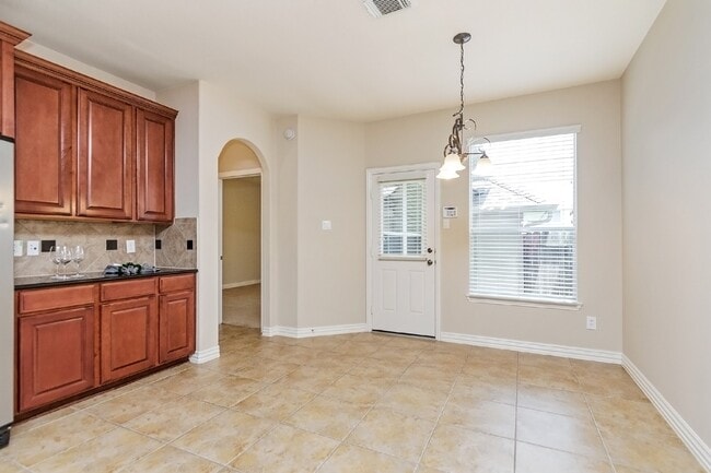 Building Photo - 39 Medley Ln