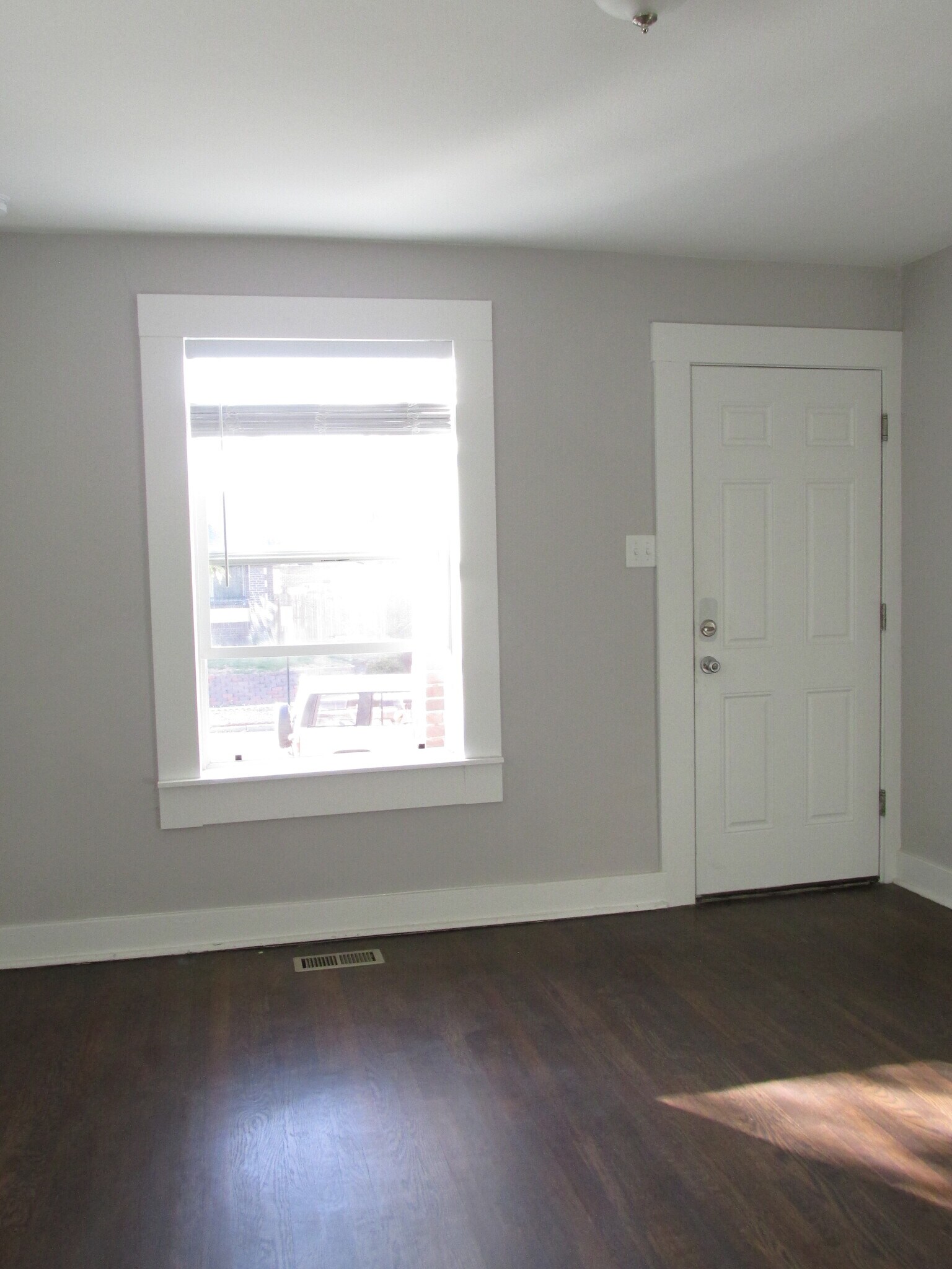 Building Photo - 3532 Garfield St