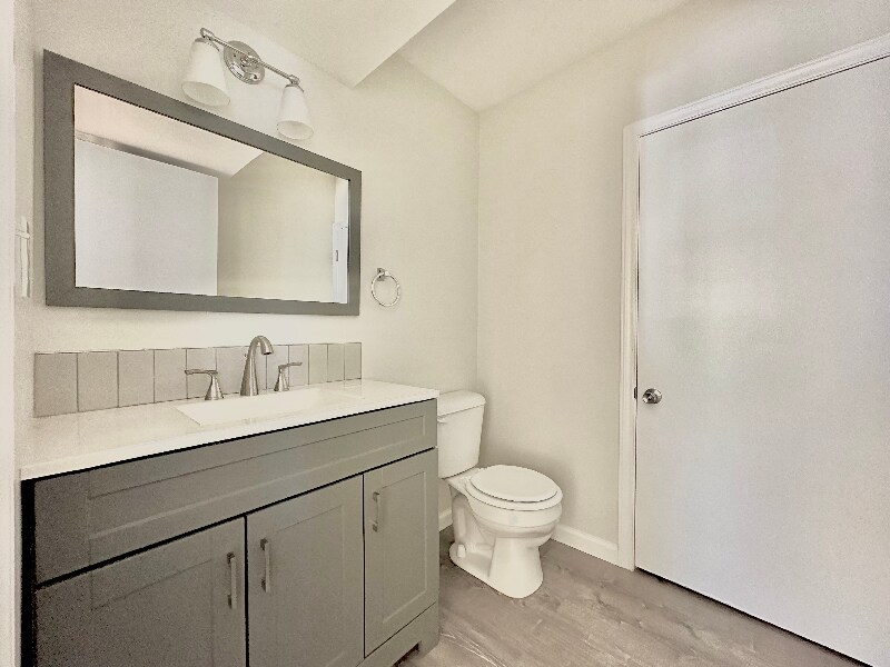 Building Photo - 604 Homeland Ave