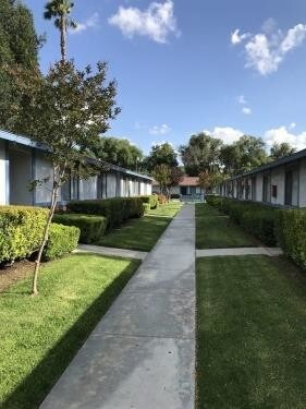 Building Photo - Hacienda Apartments