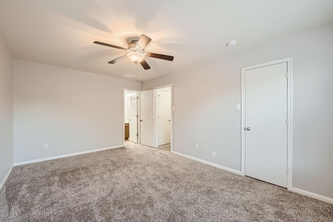 Building Photo - 6602 Fairbrook Park Ln