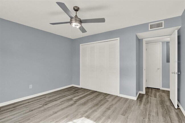 Building Photo - 75 Sunnyside Dr